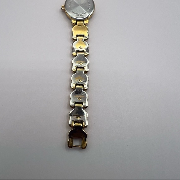 VTG Bulova Women’s Quartz Watch Gold Tone Bracelet Diamond Accent - Picture 14 of 16